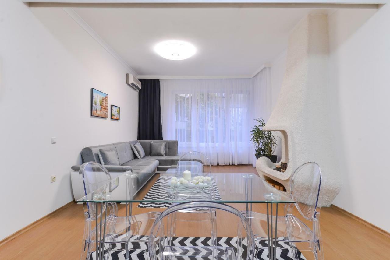 Appartement Sweet - Spacious Two Bedroom On Dondukov Boulevard *