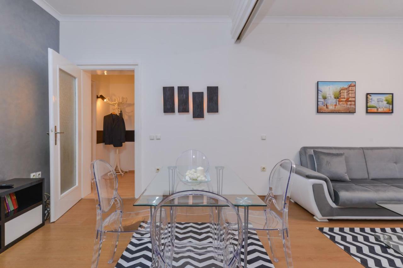 Sweet - Spacious Two Bedroom On Dondukov Boulevard Sofia