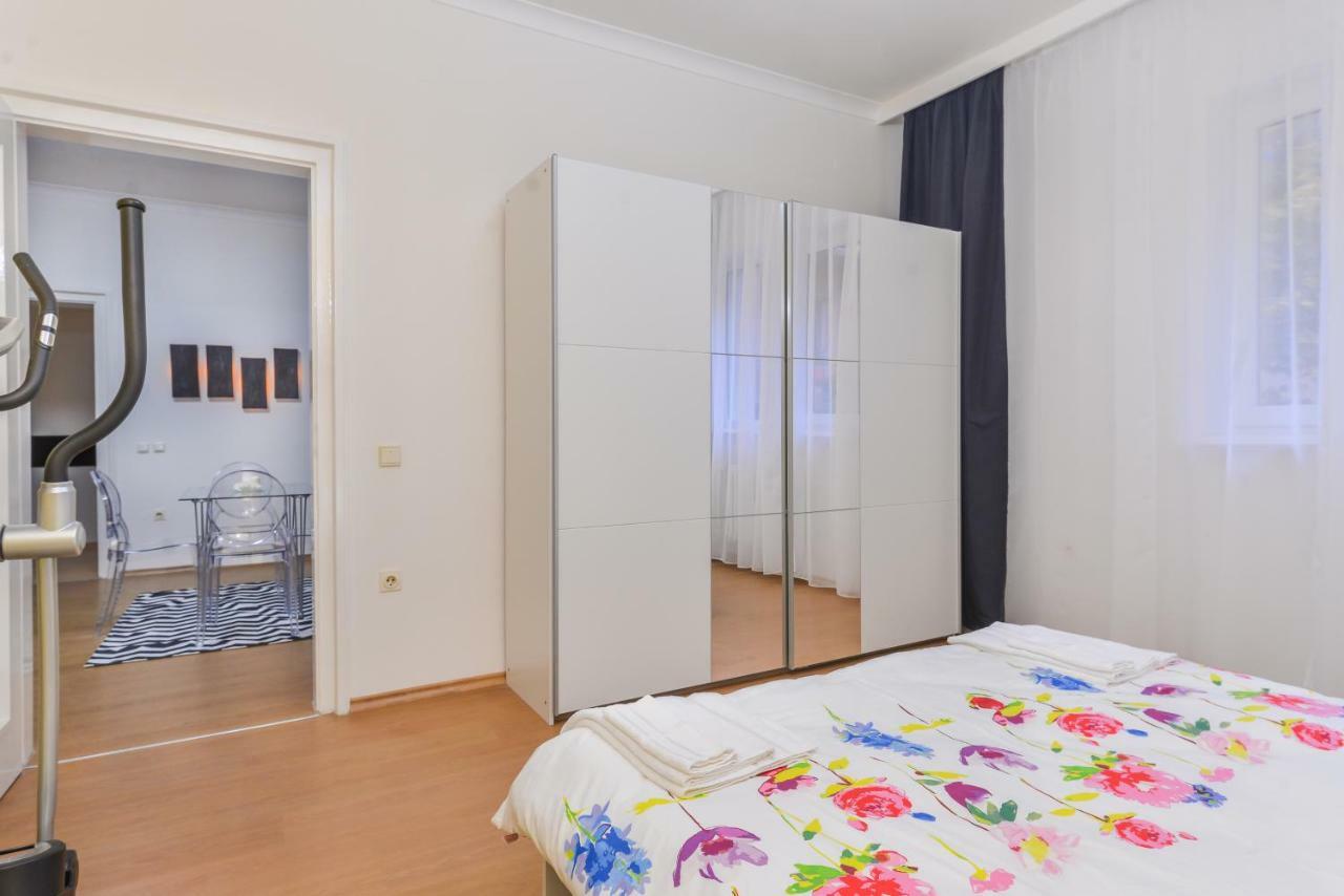 Sweet - Spacious Two Bedroom On Dondukov Boulevard Appartement Sofia